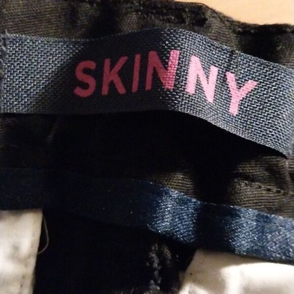  French Toast Girls' Skinny Leg With  Pocket NWT Size 10 - Picture 7 of 11